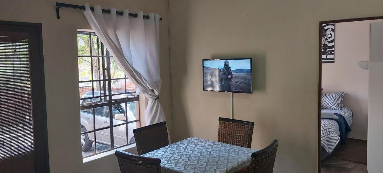 13 @ Rhinoroad Nelspruit Apartment Mbombela ภายนอก รูปภาพ