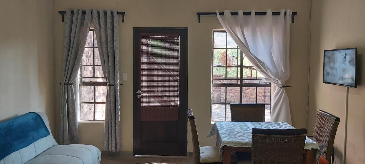13 @ Rhinoroad Nelspruit Apartment Mbombela ภายนอก รูปภาพ