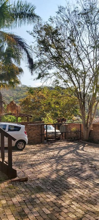 13 @ Rhinoroad Nelspruit Apartment Mbombela ภายนอก รูปภาพ