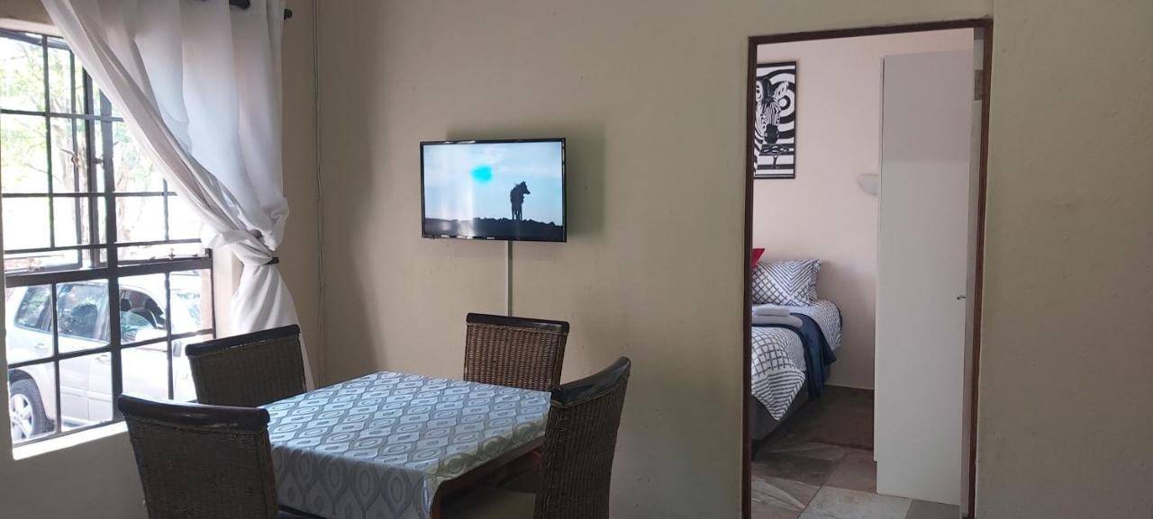 13 @ Rhinoroad Nelspruit Apartment Mbombela ภายนอก รูปภาพ