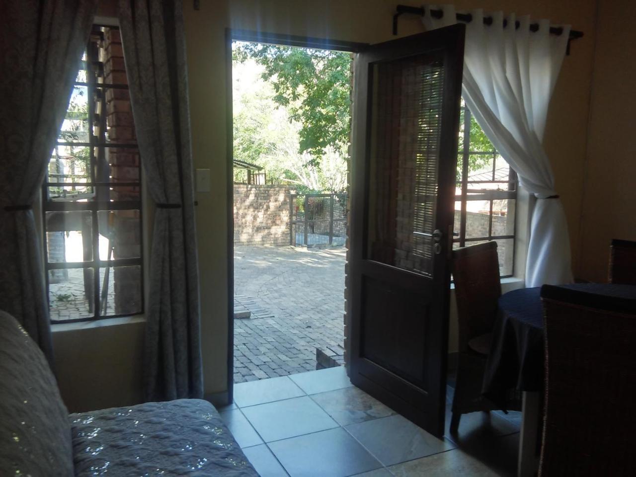 13 @ Rhinoroad Nelspruit Apartment Mbombela ภายนอก รูปภาพ
